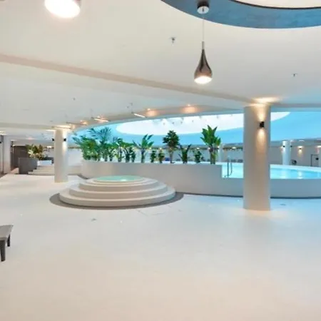 Gc Sun Club With Spa Jacussi & Sauna & Pool شقة *